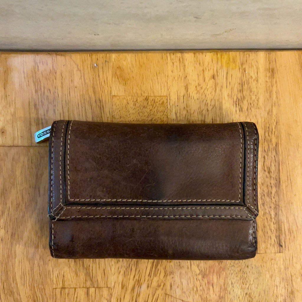 Vintage Fossil Whiskey Brown Smooth Genuine Leather Tri-Fold Wallet